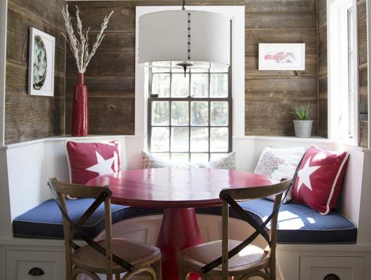 Red, white and blue eat-in nook by Brookes and Hill custom builders